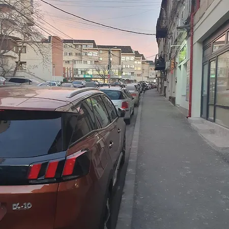 24 Shades Of Grey, Rezerva Acum Ultracentral, Ceai, Cafea, Filtru Apa Rece-fierbinte, Saltea 160 Cm Memory Foam Διαμέρισμα