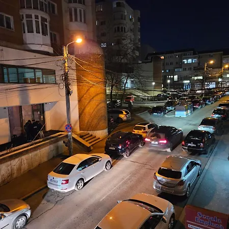 24 Shades Of Grey, Rezerva Acum Ultracentral, Ceai, Cafea, Filtru Apa Rece-fierbinte, Saltea 160 Cm Memory Foam Διαμέρισμα Κραϊόβα