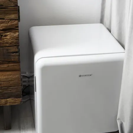 Διαμέρισμα 24 Shades Of Grey, Rezerva Acum Ultracentral, Ceai, Cafea, Filtru Apa Rece-fierbinte, Saltea 160 Cm Memory Foam *