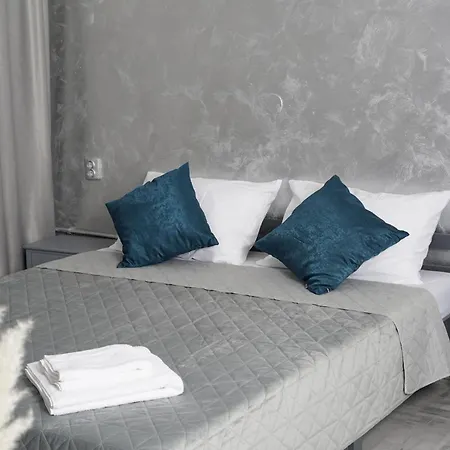 Διαμέρισμα 24 Shades Of Grey, Rezerva Acum Ultracentral, Ceai, Cafea, Filtru Apa Rece-fierbinte, Saltea 160 Cm Memory Foam