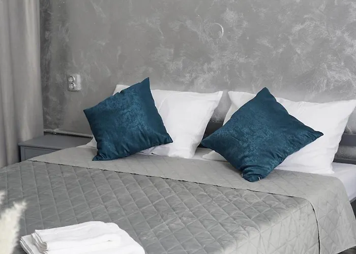 Апартаменты 24 Shades Of Grey, Rezerva Acum Ultracentral, Ceai, Cafea, Filtru Apa Rece-fierbinte, Saltea 160 Cm Memory Foam